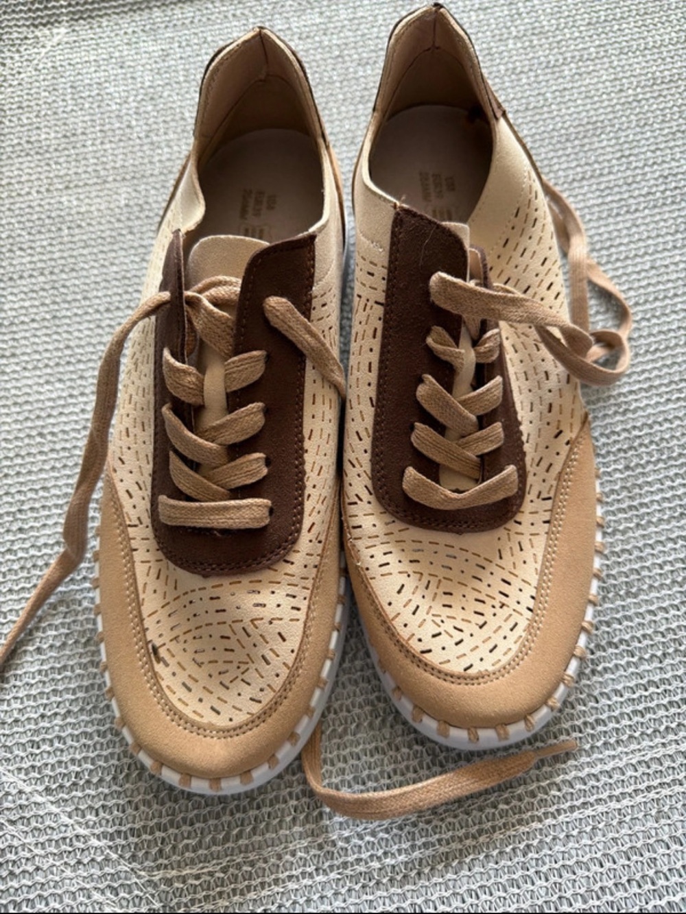 Project Cloud Azalea Tan Beige Sneakers – Brand New Leather Insole